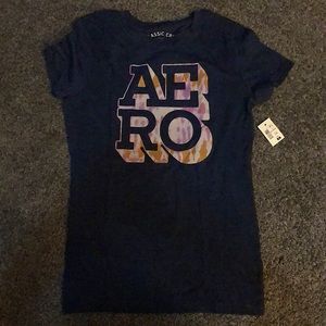 Heather gray Aeropostale womens tee. Brand new!